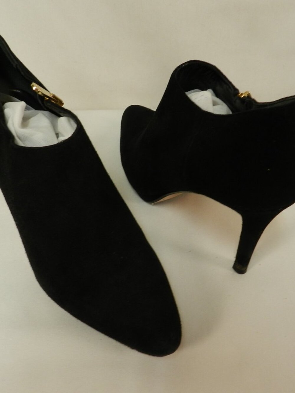L.K. Bennett Suede heels pumps booties boots zip black Italy Size Sz 40 US 9